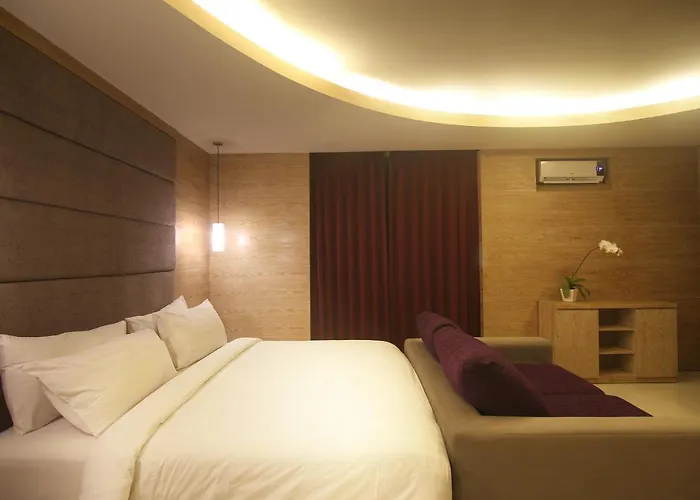 Greenfield Luxury Villa