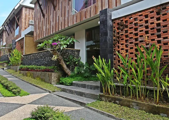 Greenfield Luxury