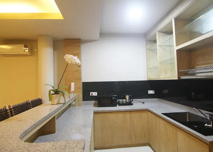 Greenfield Luxury Villa