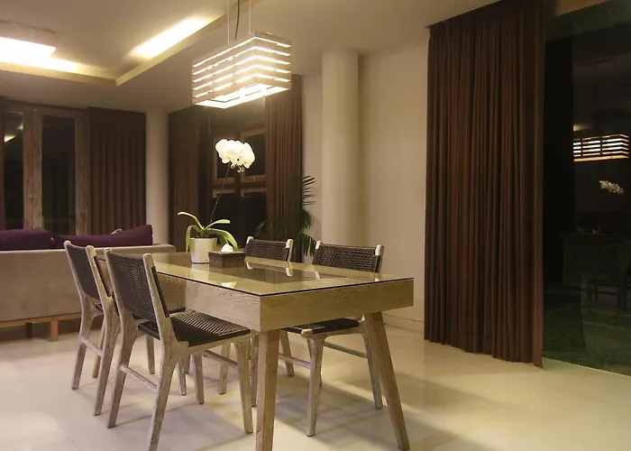 Greenfield Luxury Villa *