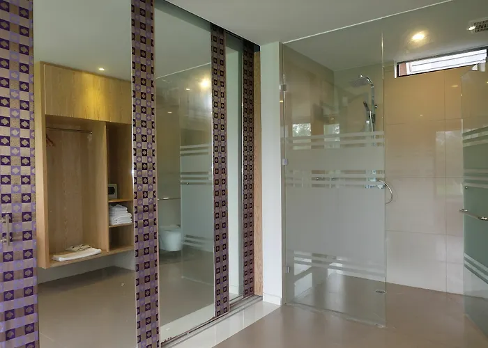 Greenfield Luxury Villa *